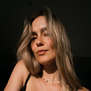 Steph Claire Smith